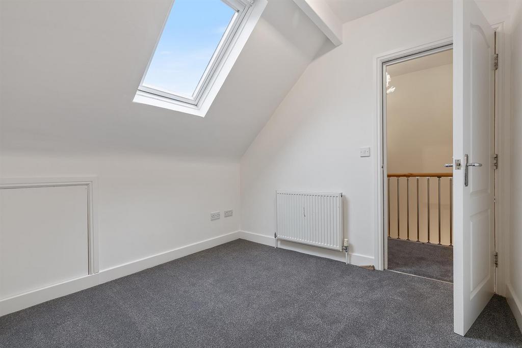 Flat 2, 902-906 Ecclesal Road 09 297.jpg