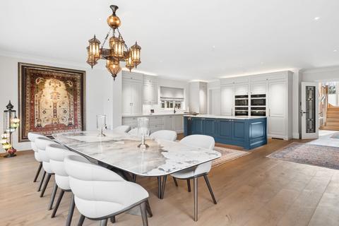 5 bedroom detached house for sale, Gregories Road, Beaconsfield, HP9