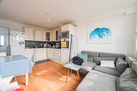 4 bedroom flat for sale, King Square, Finsbury, London, EC1V