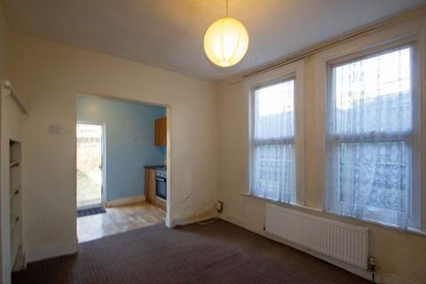 3 bedroom end of terrace house for sale, Bellevue Place, Southend On Sea