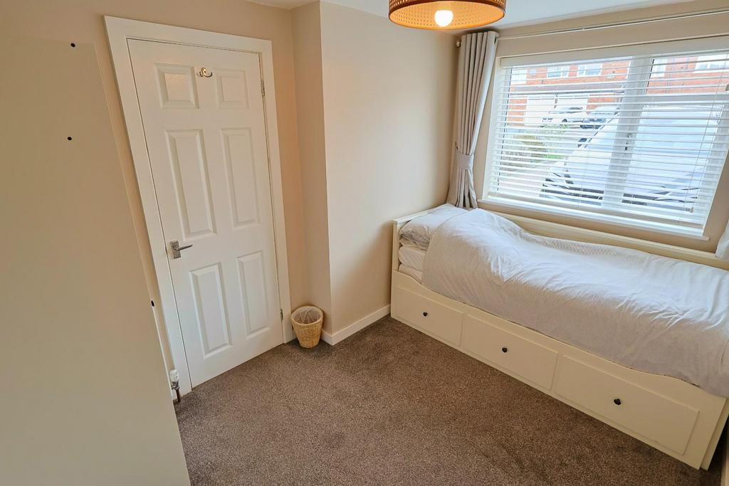 Downstairs Reception / Bedroom