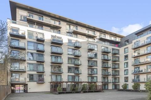 1 bedroom flat for sale, Slough,  Berkshire,  SL1