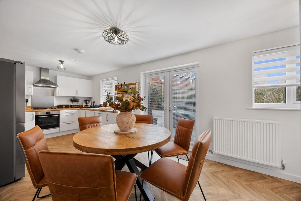 Kitchen dining room