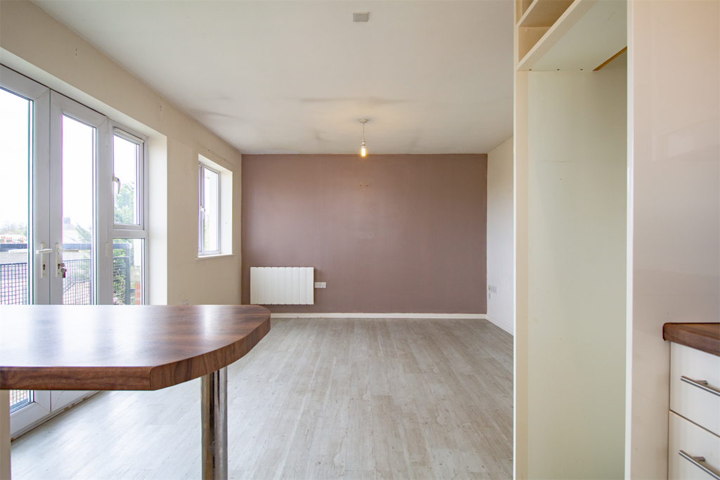 Lounge / Kitchen