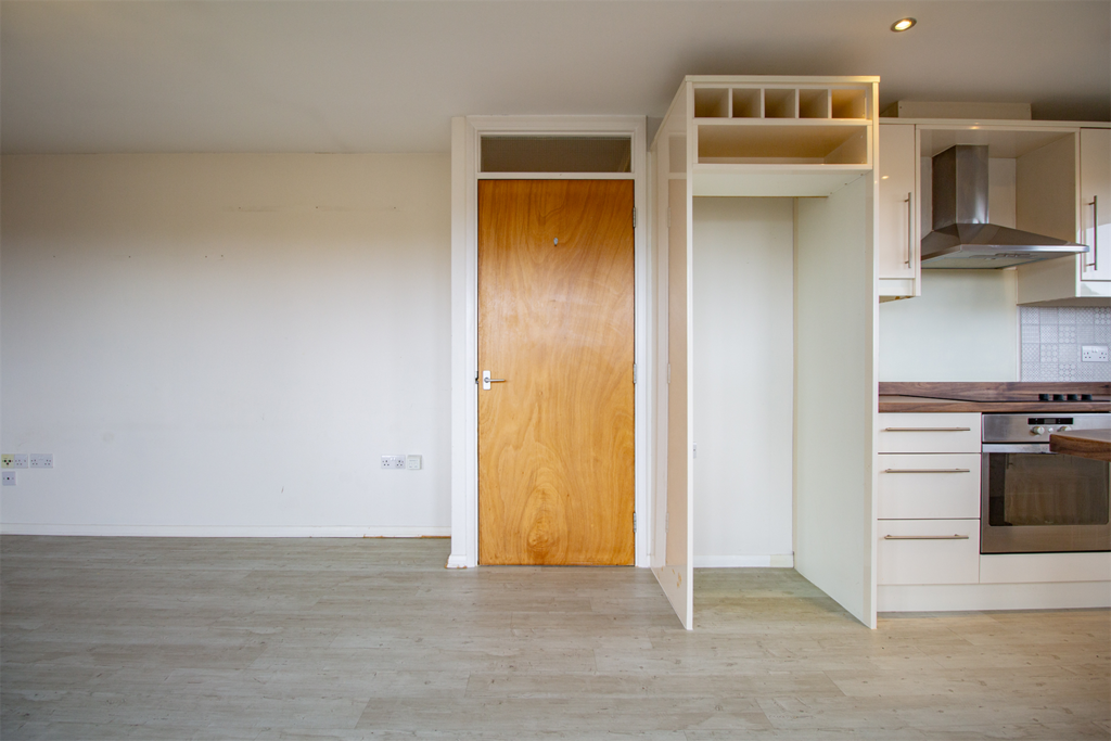 Lounge / Kitchen