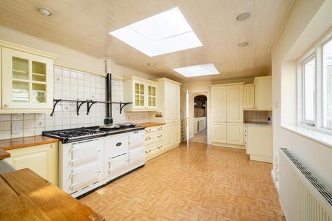 5 bedroom semi-detached house for sale, High Street, Cricklade, Swindon, Wiltshire SN6