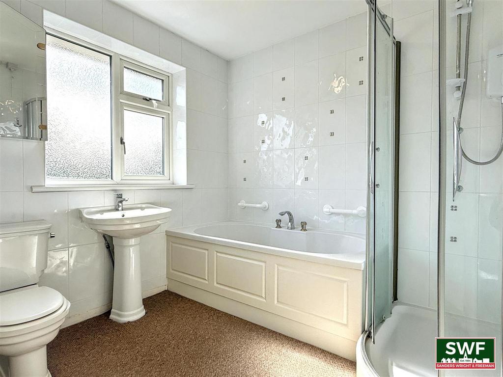 Family bathroom