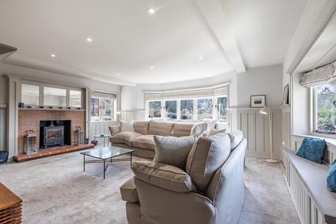 6 bedroom detached house for sale, A Beautifully Restored Coastal Home Blending Character and Calm