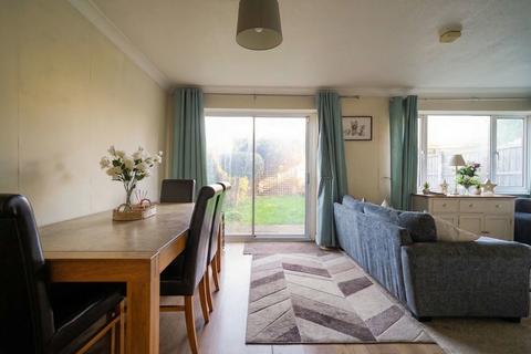 undefined, Fieldon Close, Shirley