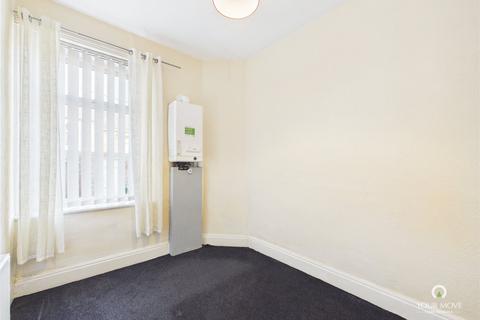 2 bedroom flat for sale, Springfield Terrace, Gateshead NE10