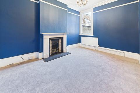 4 bedroom apartment to rent, The Green, Twickenham