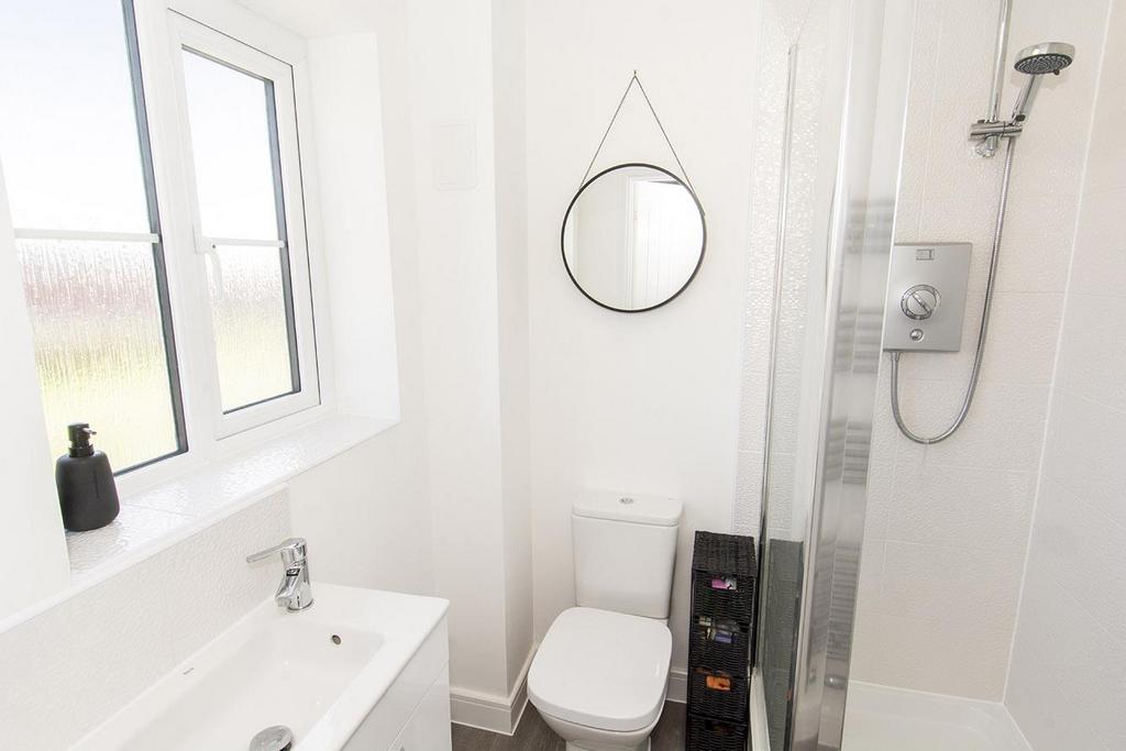 Master En-Suite