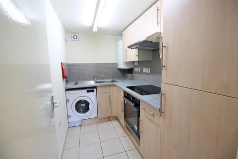 2 bedroom flat to rent, Northfields Court, Station Road, Uxbridge