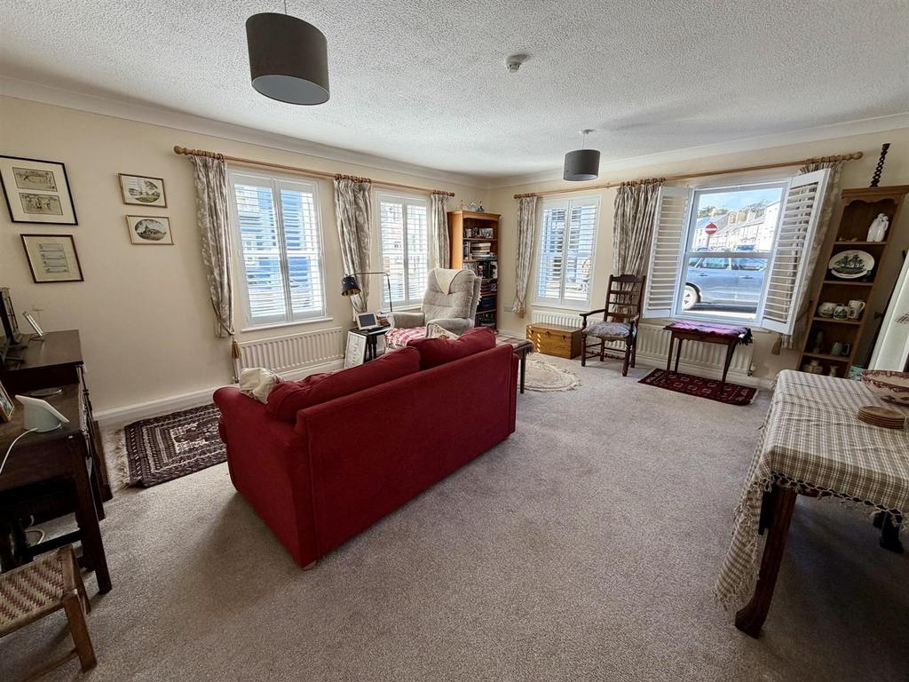 Living/Dining Room