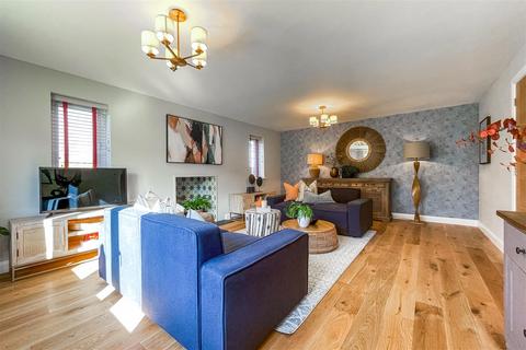 undefined, Kelli Lowarth, Saltash PL12
