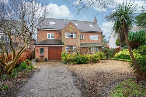 6 bedroom detached house for sale, Ashgate Road, Chesterfield S40