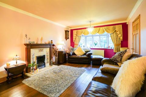 6 bedroom detached house for sale, Ashgate Road, Chesterfield S40