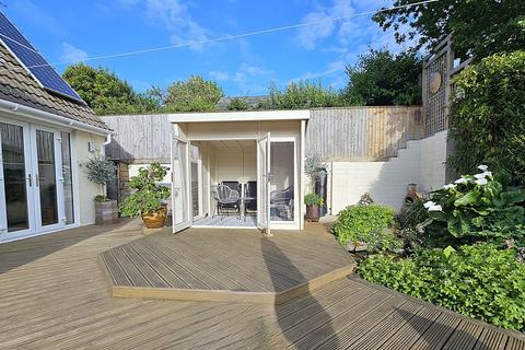 4 bedroom detached house for sale, Cromwell Road, Parkstone, POOLE, BH12