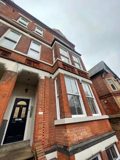 2 bedroom flat to rent, Forest Road West, Nottingham NG7