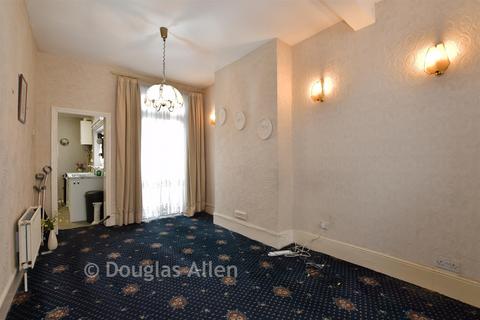 3 bedroom terraced house for sale, Brampton Road, London