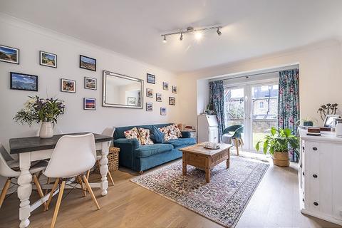 24 Ravensbury Road, London, SW18