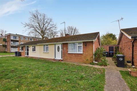 2 bedroom bungalow for sale, Heatherden Green, Iver