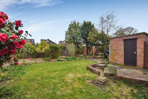 2 bedroom bungalow for sale, Heatherden Green, Iver