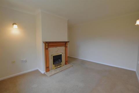 2 bedroom bungalow for sale, Heatherden Green, Iver
