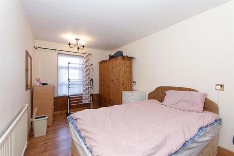 1 bedroom flat to rent, Tamworth Road, Croydon