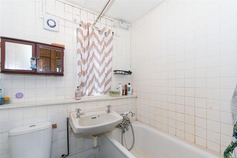 1 bedroom flat to rent, Tamworth Road, Croydon