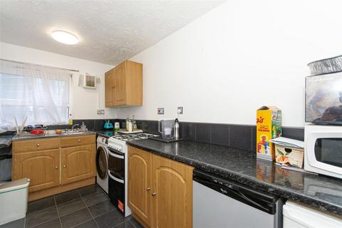 1 bedroom flat to rent, Tamworth Road, Croydon