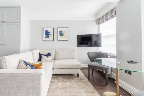 Studio to rent, Fulham road, Chelsea, London, SW3