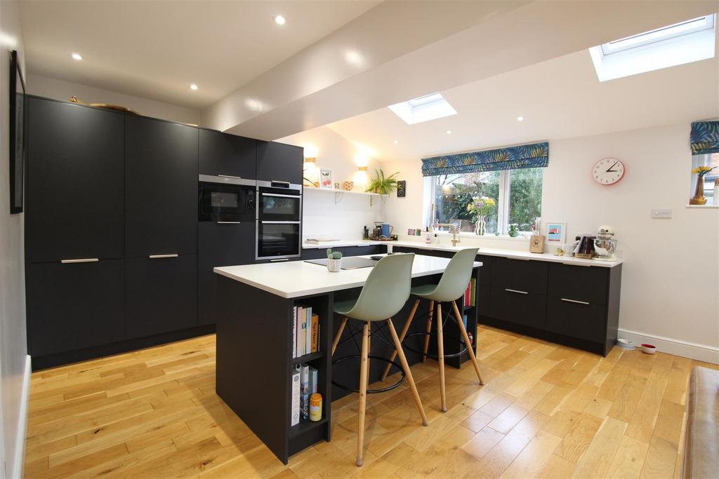 Kitchen Diner/ Family Room