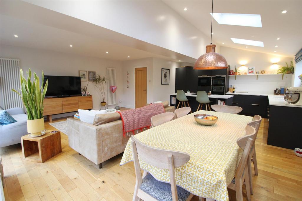 Kitchen Diner/ Family Room