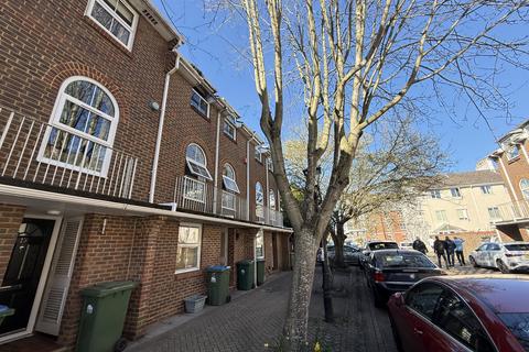 undefined, Oxford Mews, Southampton, SO14