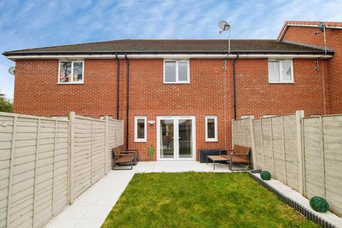 2 bedroom terraced house for sale, Radar Close, Southend-on-Sea, SS2