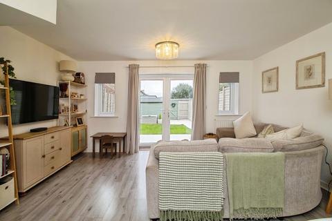 2 bedroom terraced house for sale, Radar Close, Southend-on-Sea, SS2