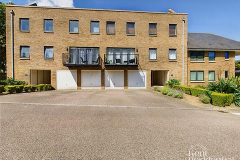 2 bedroom flat to rent, The Historic Dockyard, Chatham, ME4