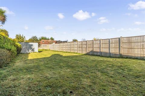 3 bedroom end of terrace house for sale, Worthing Road, Littlehampton BN16