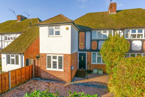 undefined, Molesey Road, Walton-on-Thames, KT12