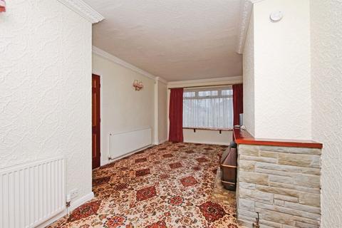 undefined, Elmpark Way, York