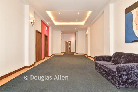 2 bedroom ground floor flat for sale, Academy Court, Dagenham RM8