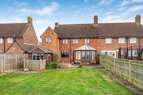 3 bedroom semi-detached house for sale, Dukes Close, Aylesbury HP18