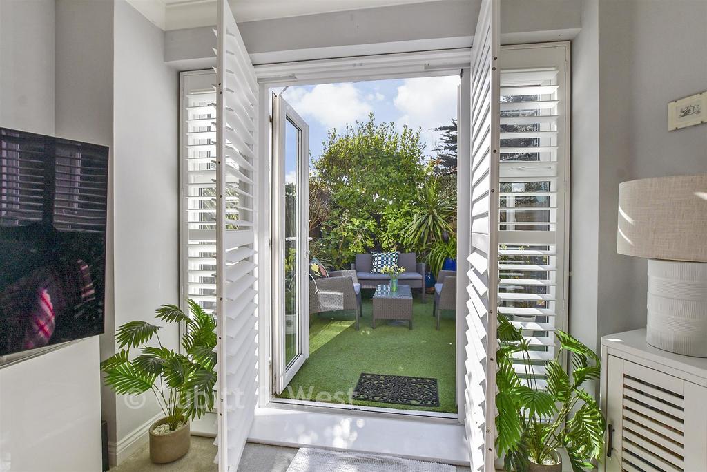 External Lifestyle Photograph