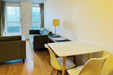 undefined, Aspect 14, Leeds, LS2