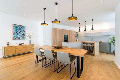 4 bedroom house for sale, Lancaster Mews, London, W2