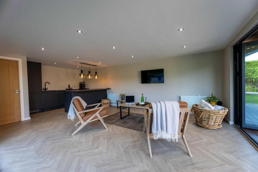 Lemon-Hill-Henley-Garden-Buildings-Matt-Madden-Pho