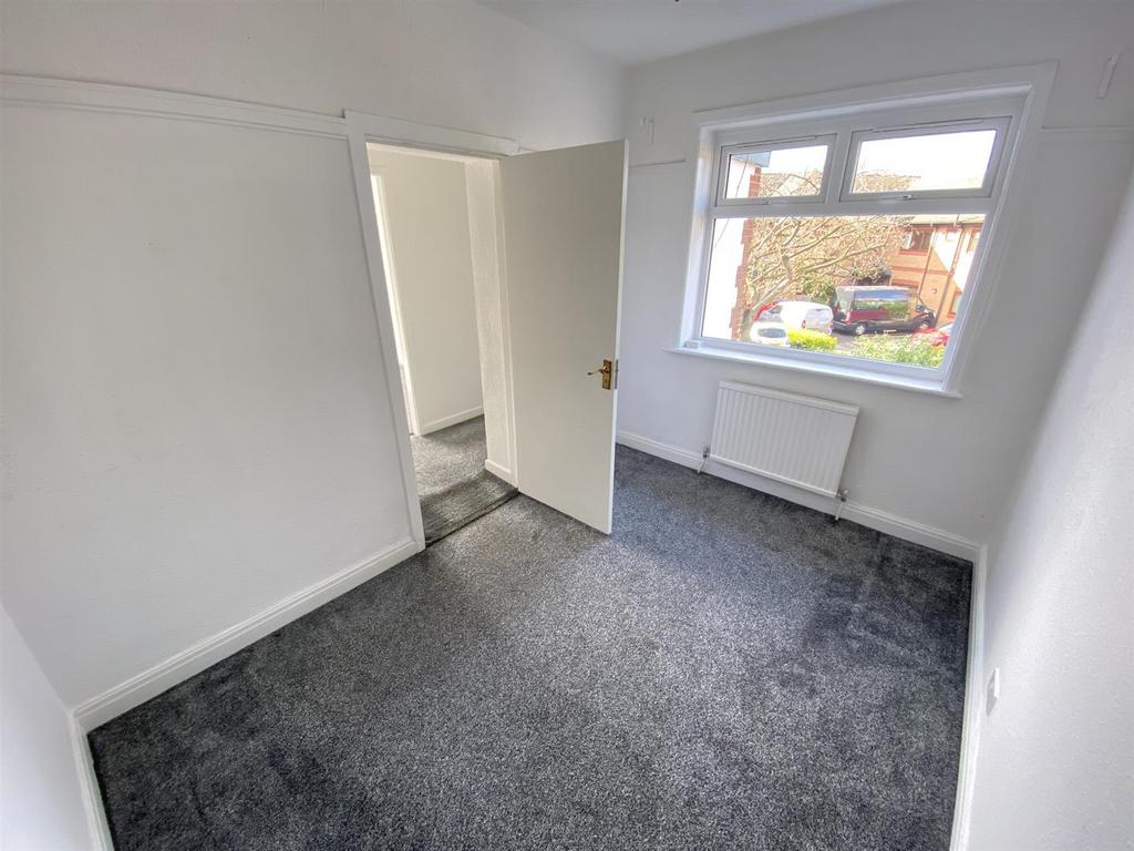 Middle Bedroom 3