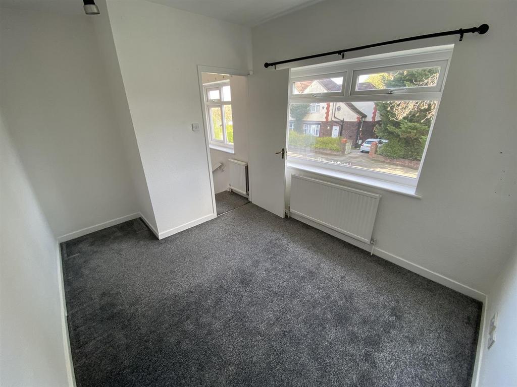 Front Bedroom 5