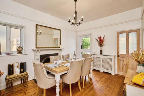 4 bedroom detached house for sale, Castle Road, Newport, Isle of Wight, PO30